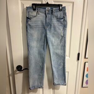 Kensie Women's Light Wash Distressed Jeans